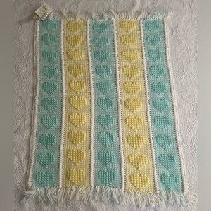 NWT Handknit Baby Afghan w/raised heart design. Yellow, green and white. 30 X 37